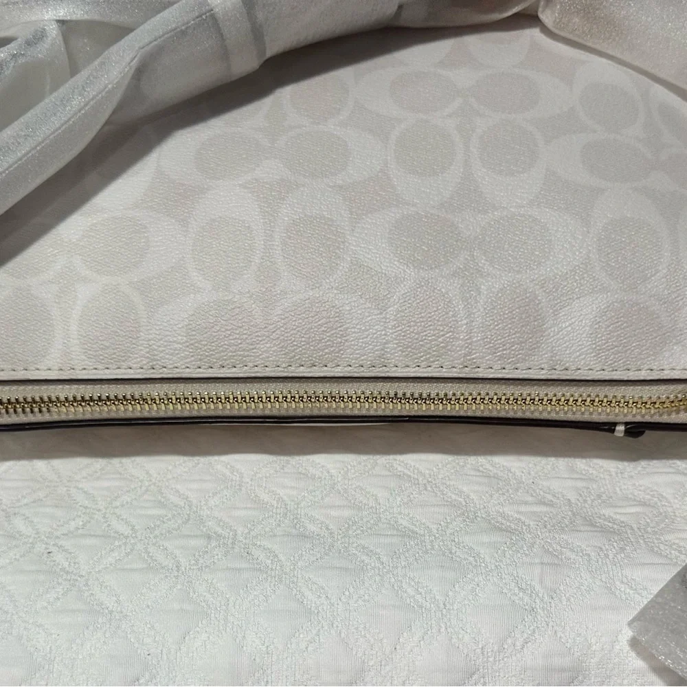 Coach New York Logo Packaging
